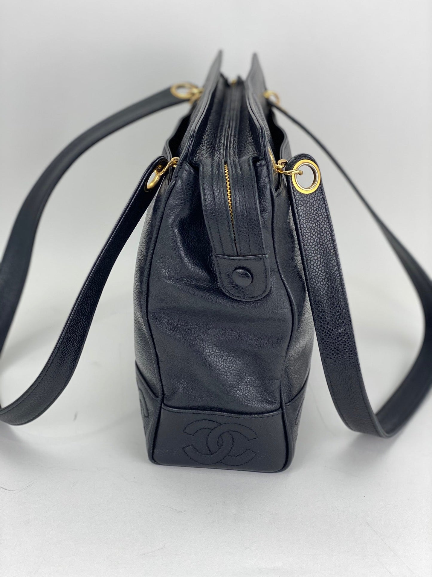 CHANEL Vintage Black Caviar Leather CC Zip Tote Shoulder Bag w/added insert Pre owned
